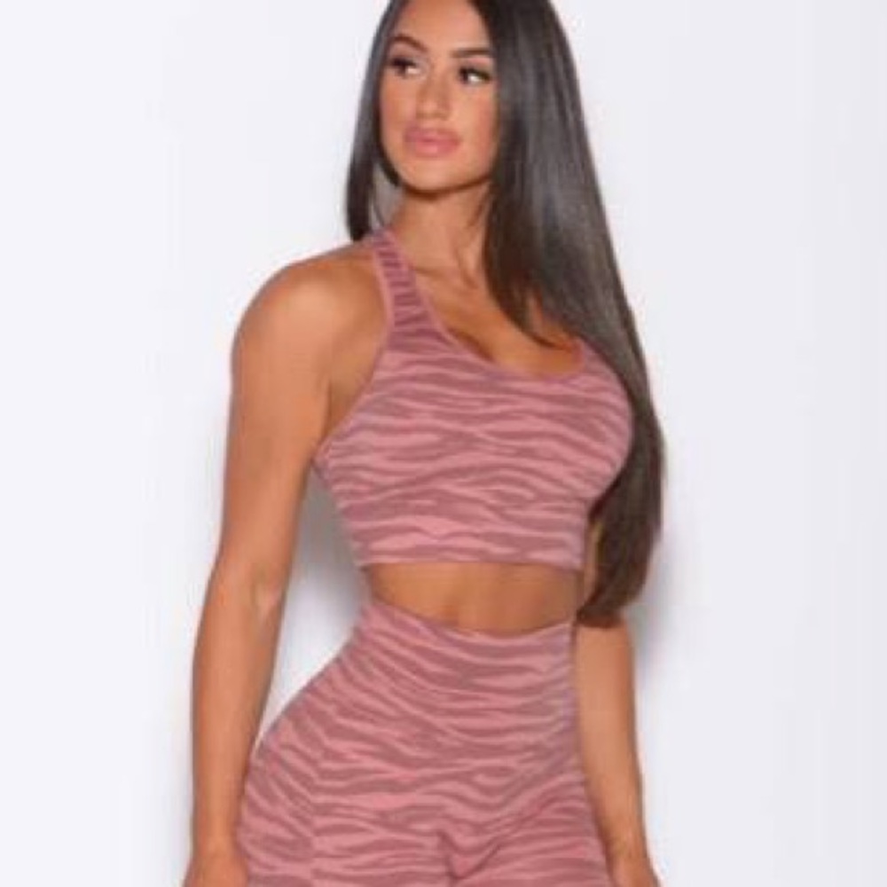 Bombshell Sportswear M Sexy Back Leggings & L Rival Sports Bra Set Nude/Blush